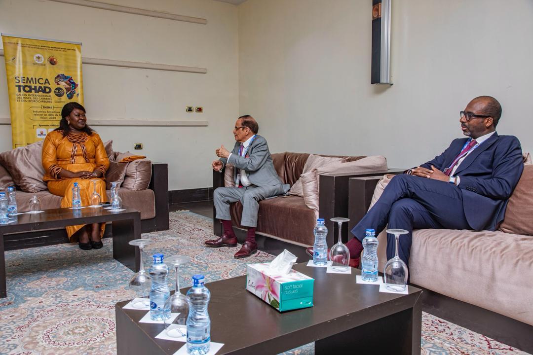 Visite Ministre du Pétole